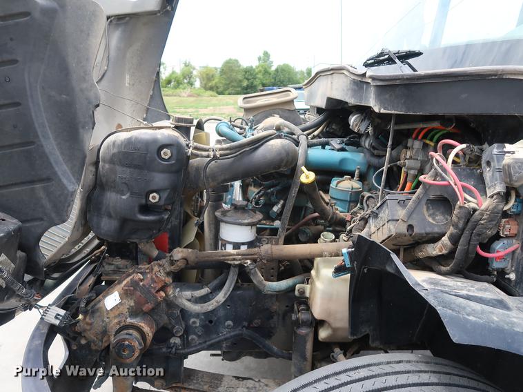 image for item BW9190 2008 International 4400 flatbed truck