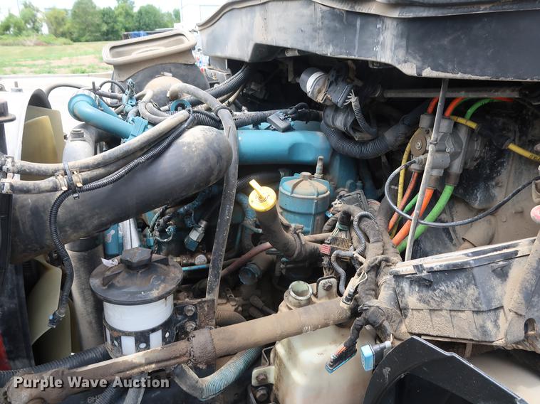 image for item BW9190 2008 International 4400 flatbed truck