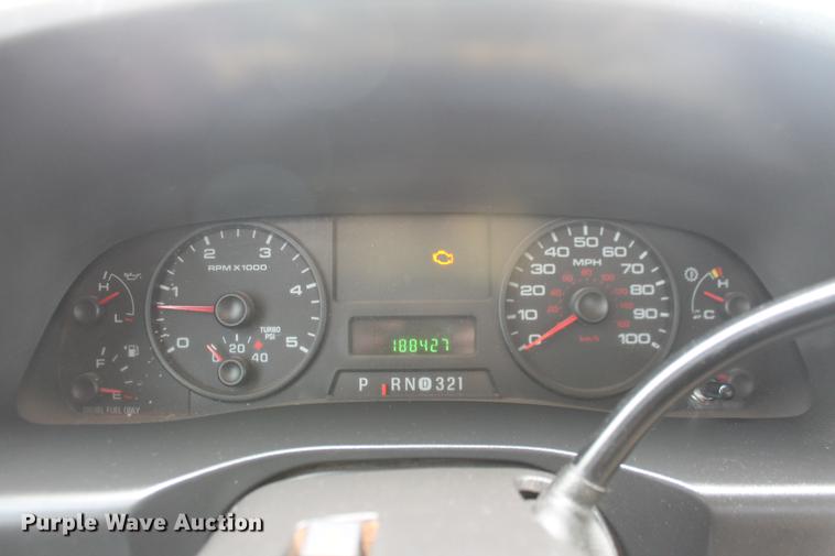 image for item DB5216 2007 Ford F350 Super Duty XLT SuperCab flatbed pickup truck