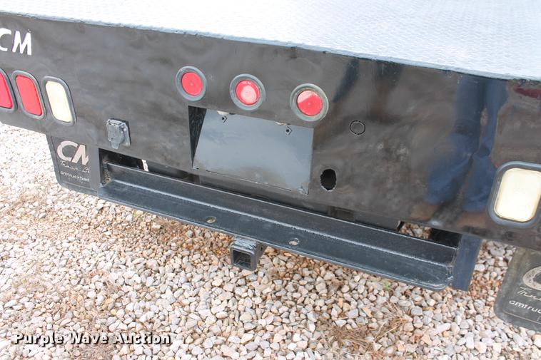 image for item DB5216 2007 Ford F350 Super Duty XLT SuperCab flatbed pickup truck