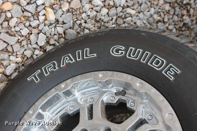 image for item DB5216 2007 Ford F350 Super Duty XLT SuperCab flatbed pickup truck