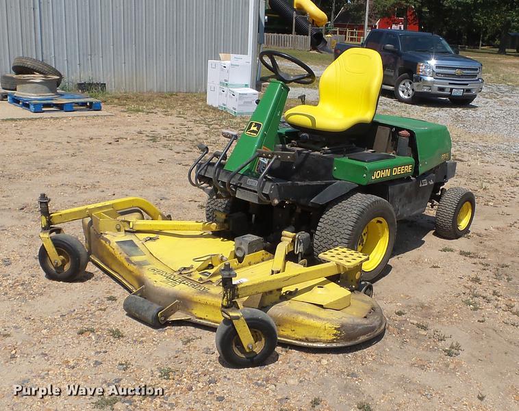 image for item DB7069 John Deere F935 lawn mower