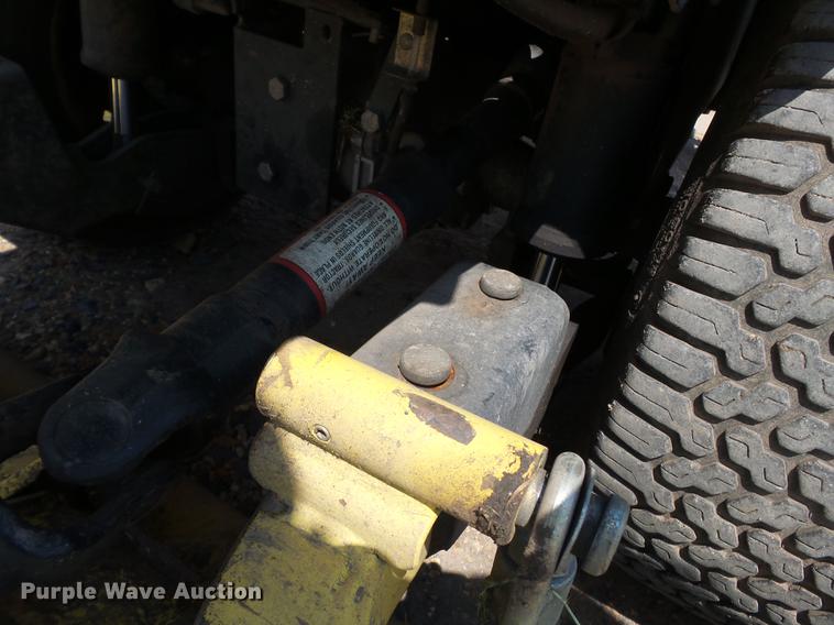 image for item DB7069 John Deere F935 lawn mower