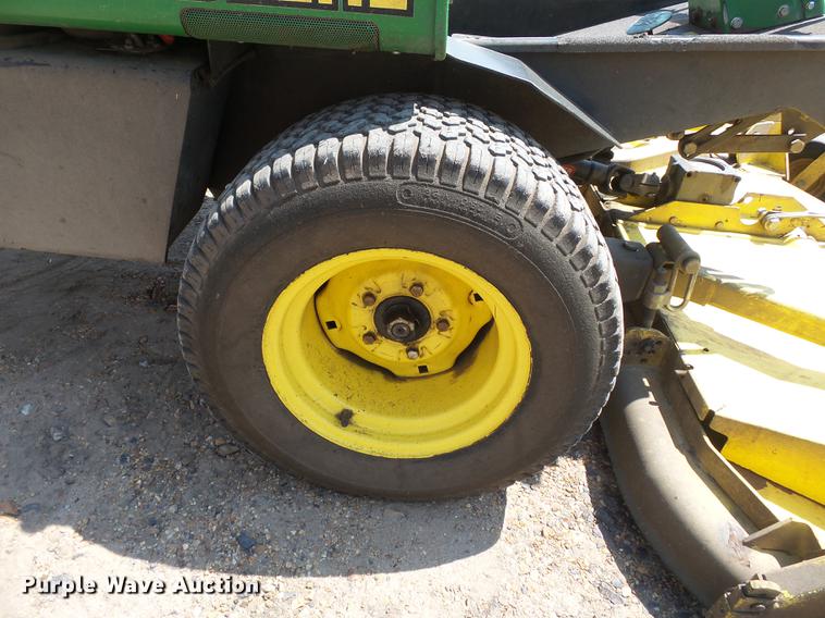 image for item DB7069 John Deere F935 lawn mower