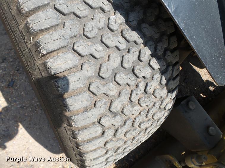 image for item DB7069 John Deere F935 lawn mower