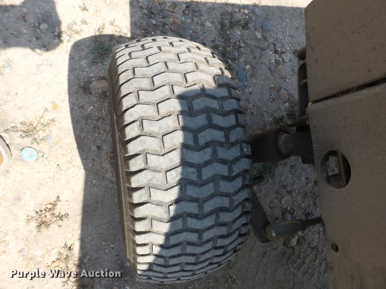 image for item DB7069 John Deere F935 lawn mower