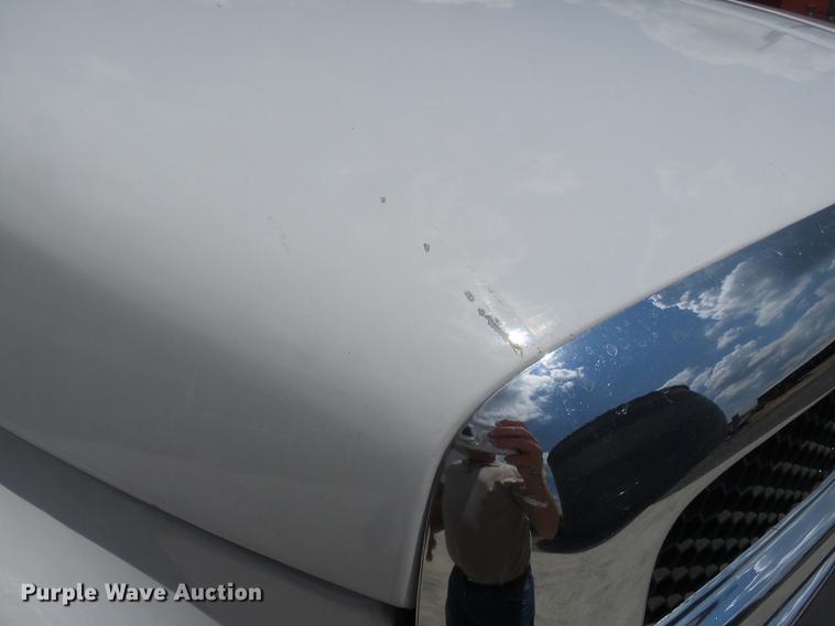 image for item DB7070 2001 Dodge Ram 2500 pickup truck