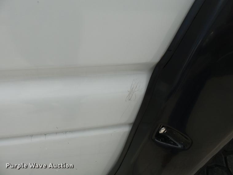 image for item DB7070 2001 Dodge Ram 2500 pickup truck