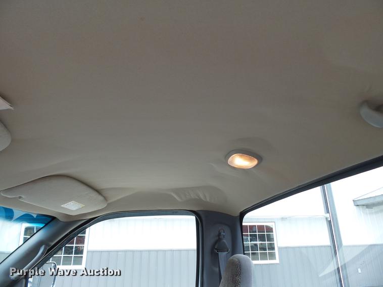 image for item DB7070 2001 Dodge Ram 2500 pickup truck