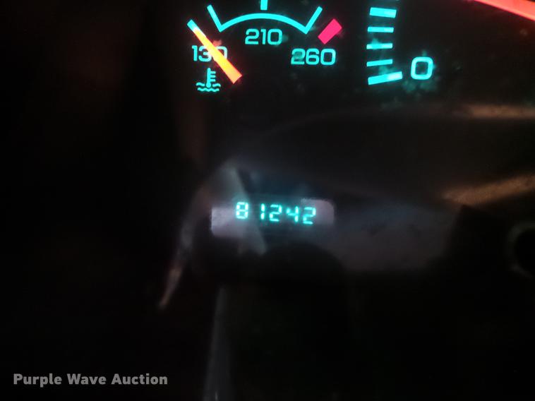 image for item DB7070 2001 Dodge Ram 2500 pickup truck