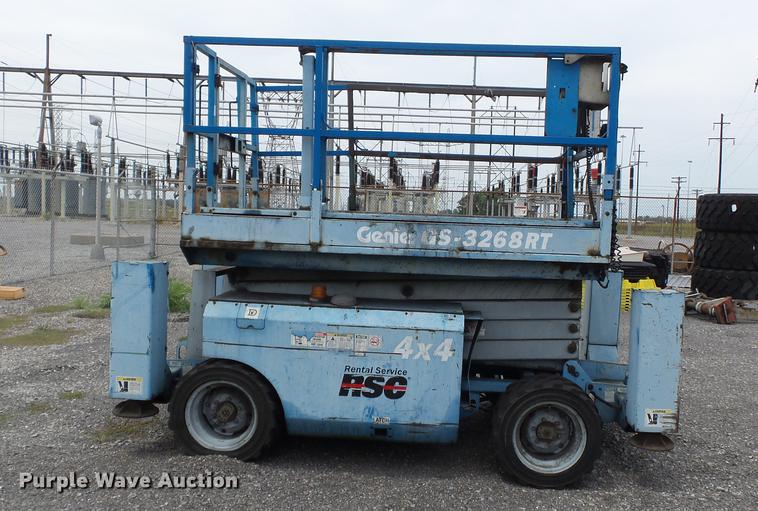 image for item DB7074 2003 Genie GS3268 RT scissor lift