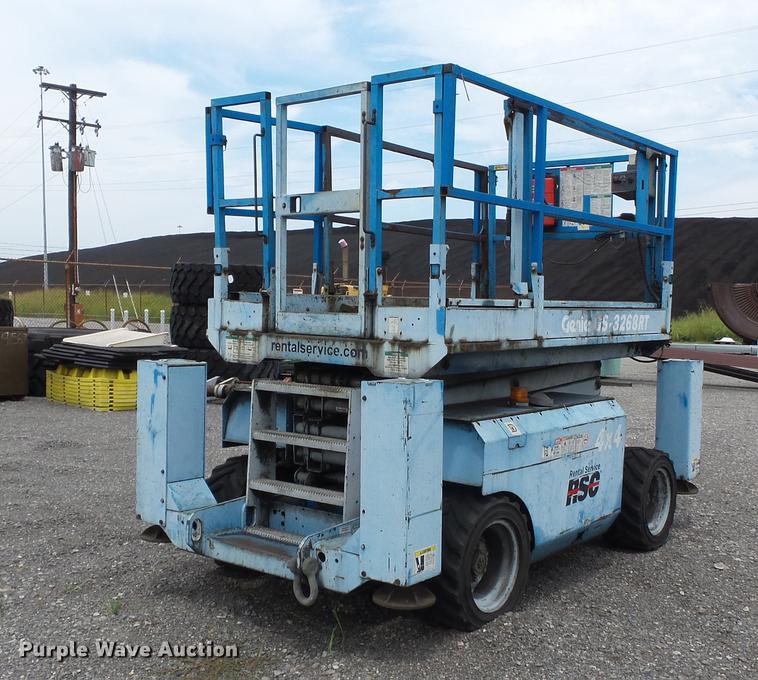 image for item DB7074 2003 Genie GS3268 RT scissor lift