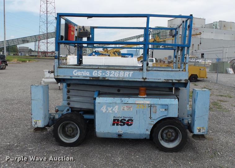 image for item DB7074 2003 Genie GS3268 RT scissor lift
