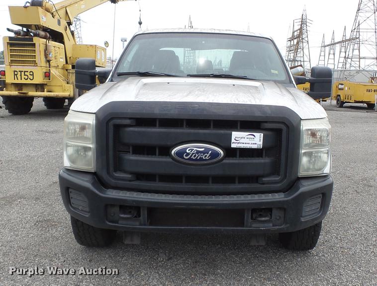 image for item DB7076 2011 Ford F250 Super Duty Crew Cab pickup truck