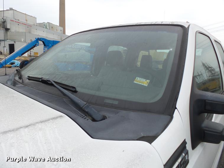 image for item DB7076 2011 Ford F250 Super Duty Crew Cab pickup truck