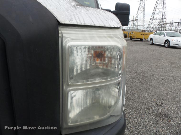 image for item DB7076 2011 Ford F250 Super Duty Crew Cab pickup truck