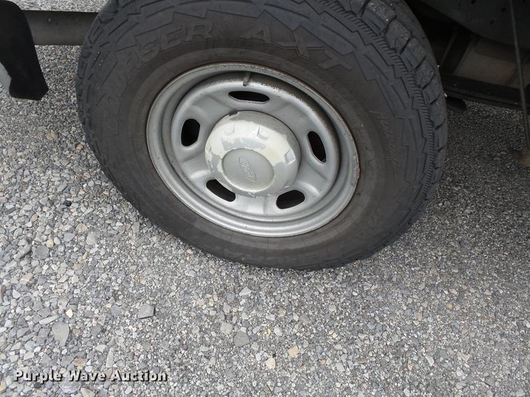 image for item DB7076 2011 Ford F250 Super Duty Crew Cab pickup truck