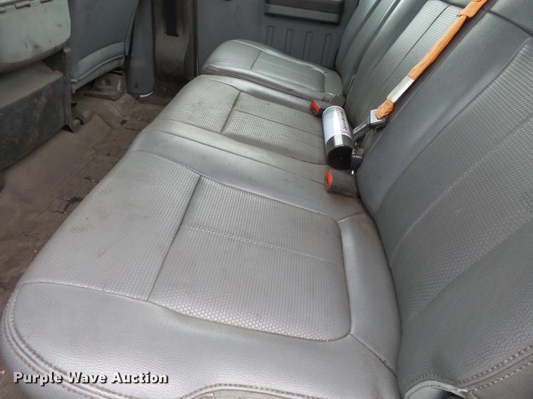 image for item DB7076 2011 Ford F250 Super Duty Crew Cab pickup truck