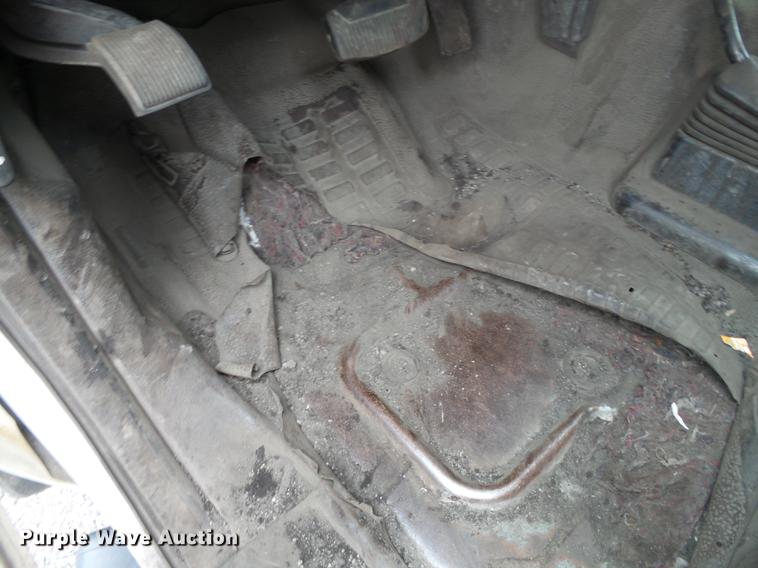 image for item DB7076 2011 Ford F250 Super Duty Crew Cab pickup truck