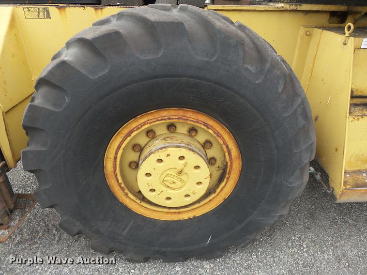 image for item DB7077 1972 Grove RT59S crane