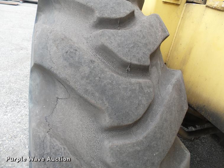 image for item DB7077 1972 Grove RT59S crane