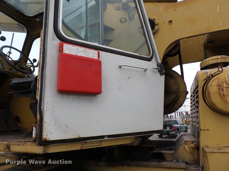 image for item DB7077 1972 Grove RT59S crane