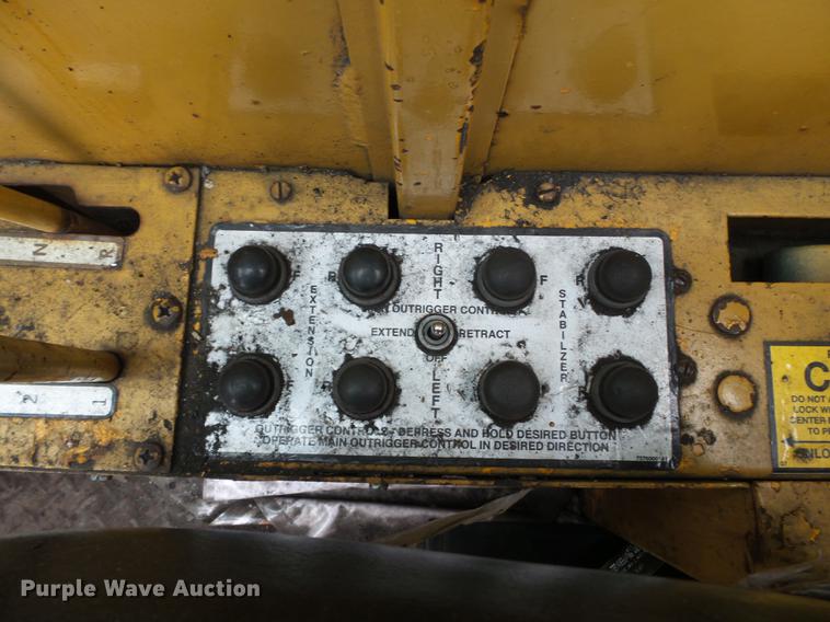 image for item DB7077 1972 Grove RT59S crane