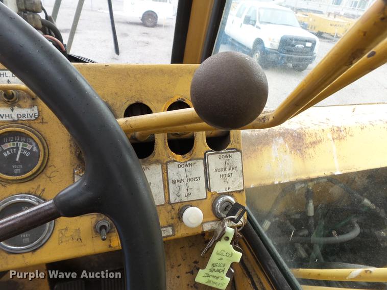 image for item DB7077 1972 Grove RT59S crane