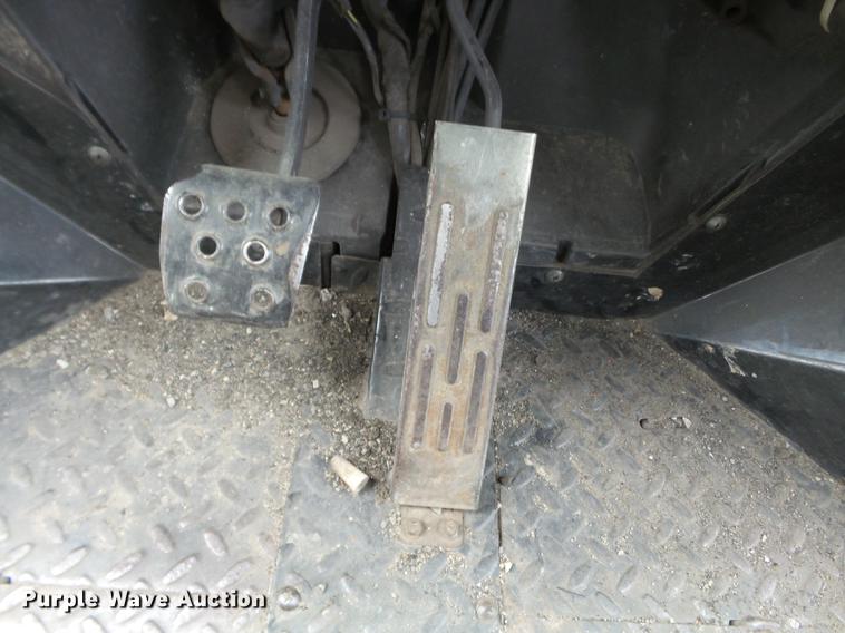 image for item DB7078 2008 Kawasaki Mule 3010 utility vehicle