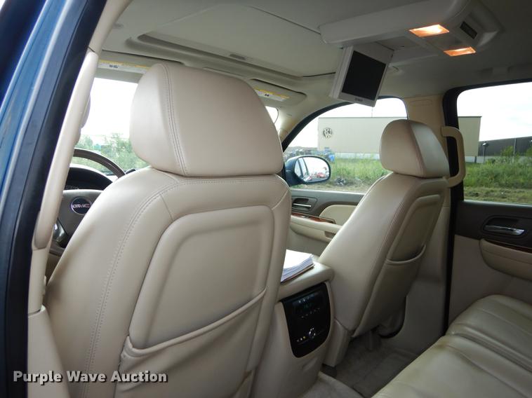 image for item DB8350 2007 GMC Yukon XL SLT SUV