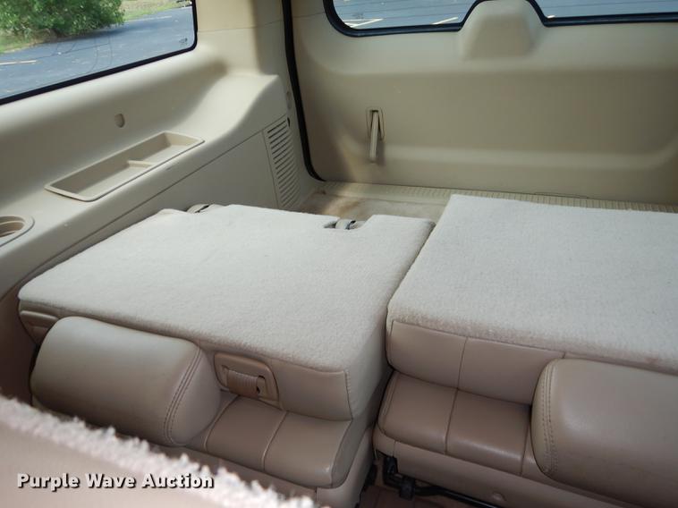 image for item DB8350 2007 GMC Yukon XL SLT SUV