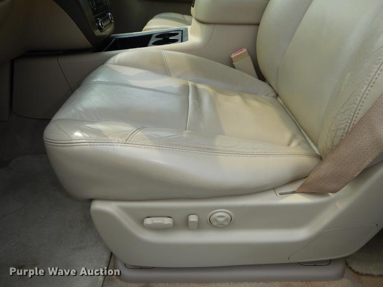 image for item DB8350 2007 GMC Yukon XL SLT SUV