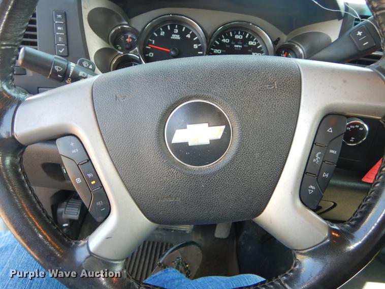 image for item DB8351 2010 Chevrolet Silverado 1500 Z71 Ext. Cab pickup truck