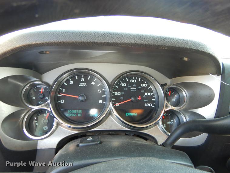 image for item DB8351 2010 Chevrolet Silverado 1500 Z71 Ext. Cab pickup truck