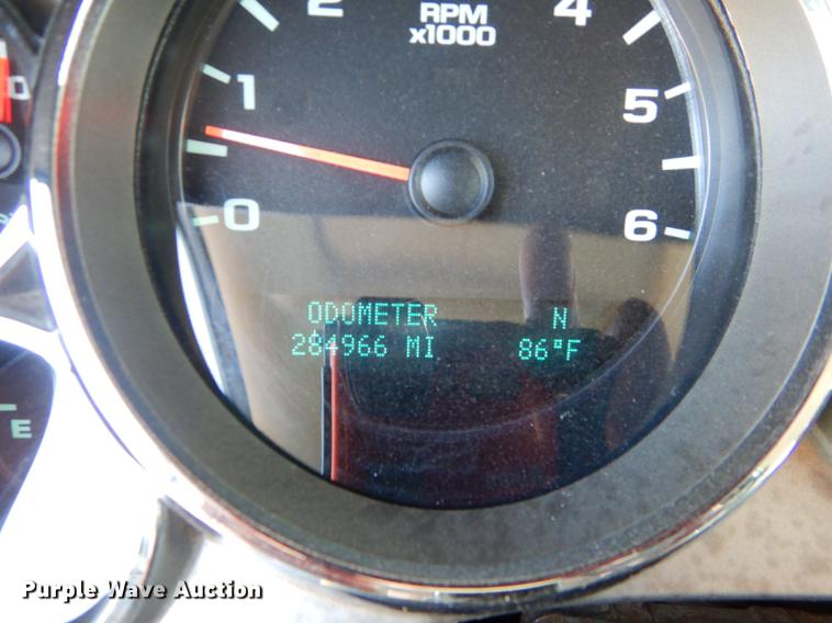 image for item DB8351 2010 Chevrolet Silverado 1500 Z71 Ext. Cab pickup truck