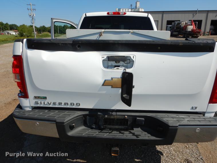 image for item DB8351 2010 Chevrolet Silverado 1500 Z71 Ext. Cab pickup truck