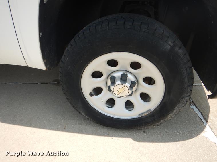 image for item DB8360 2011 Chevrolet Silverado 1500 Ext. Cab pickup truck