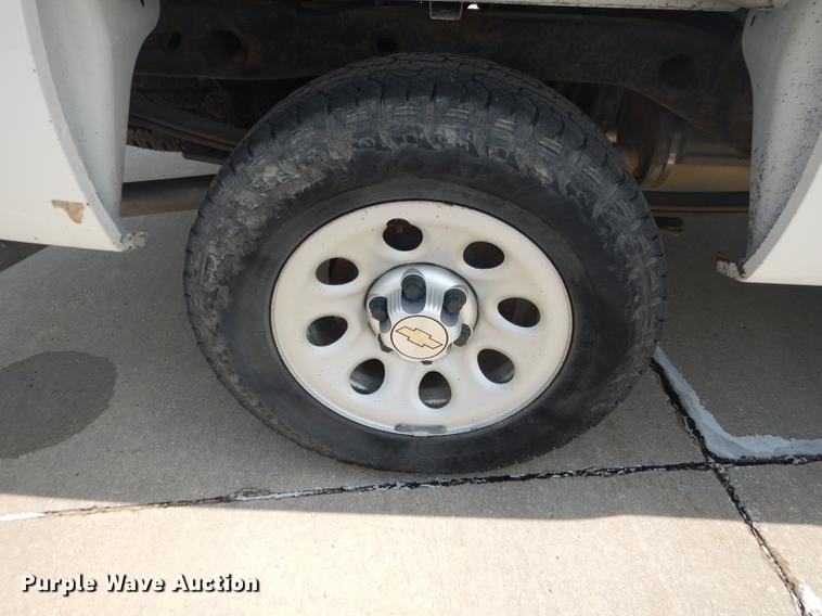 image for item DB8360 2011 Chevrolet Silverado 1500 Ext. Cab pickup truck