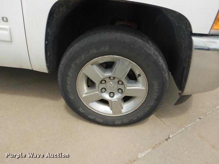 image for item DB8361 2012 Chevrolet Silverado 1500 Crew Cab pickup truck