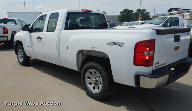 image for item DB8362 2011 Chevrolet Silverado 1500 Ext. Cab pickup truck
