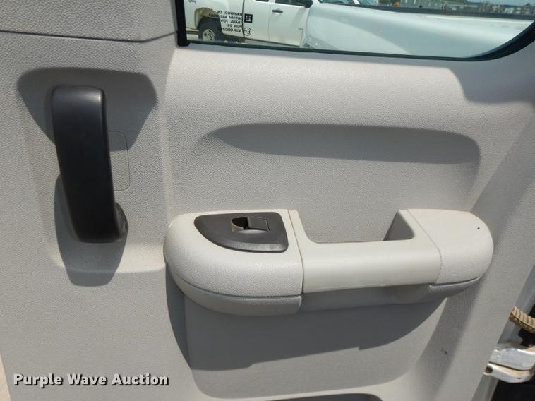 image for item DB8362 2011 Chevrolet Silverado 1500 Ext. Cab pickup truck