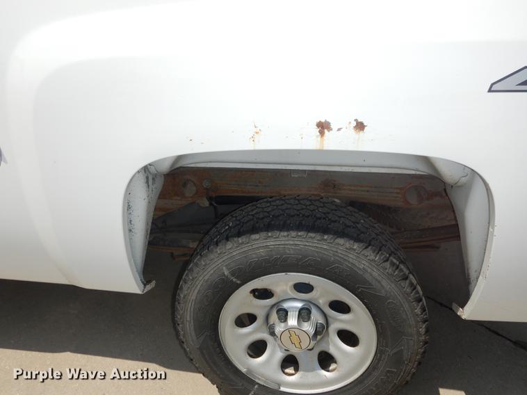 image for item DB8362 2011 Chevrolet Silverado 1500 Ext. Cab pickup truck