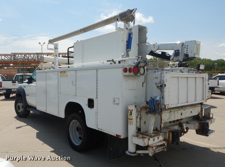 image for item DB8365 2007 Ford F550 Super Duty XL utility truck with crane