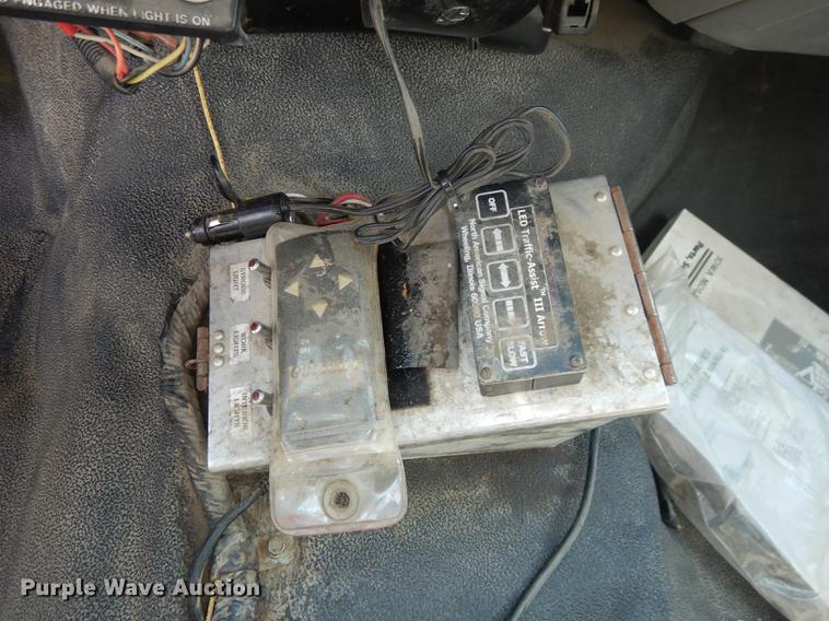 image for item DB8365 2007 Ford F550 Super Duty XL utility truck with crane