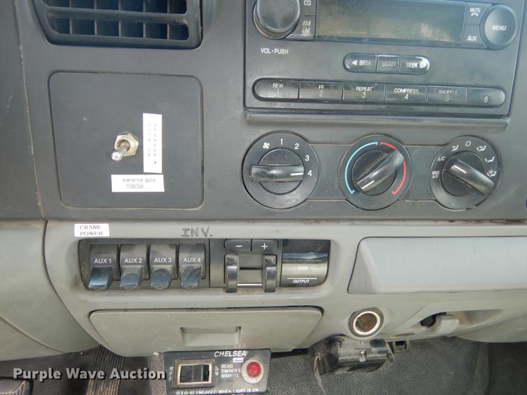 image for item DB8365 2007 Ford F550 Super Duty XL utility truck with crane