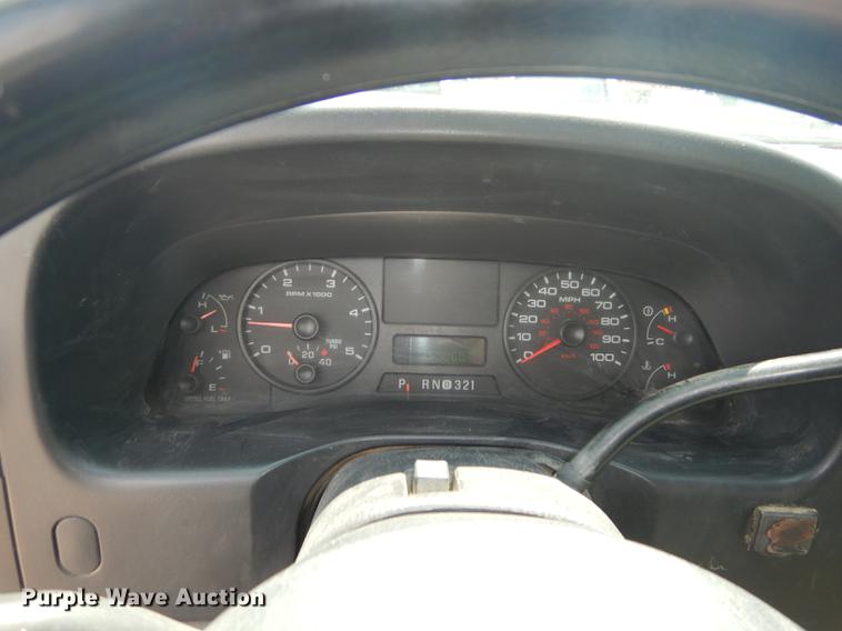 image for item DB8365 2007 Ford F550 Super Duty XL utility truck with crane