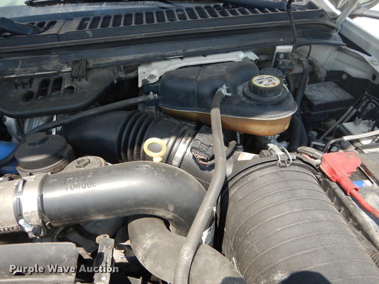 image for item DB8365 2007 Ford F550 Super Duty XL utility truck with crane