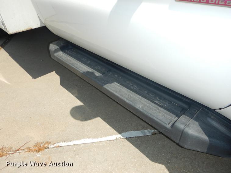 image for item DB8365 2007 Ford F550 Super Duty XL utility truck with crane