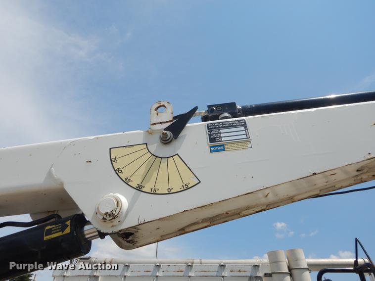 image for item DB8365 2007 Ford F550 Super Duty XL utility truck with crane