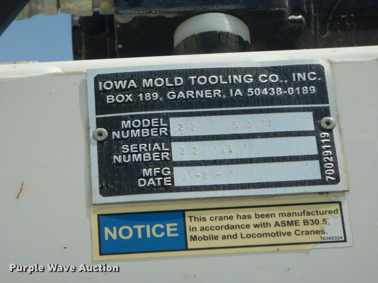 image for item DB8365 2007 Ford F550 Super Duty XL utility truck with crane